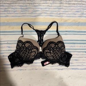 nude and black lace bra